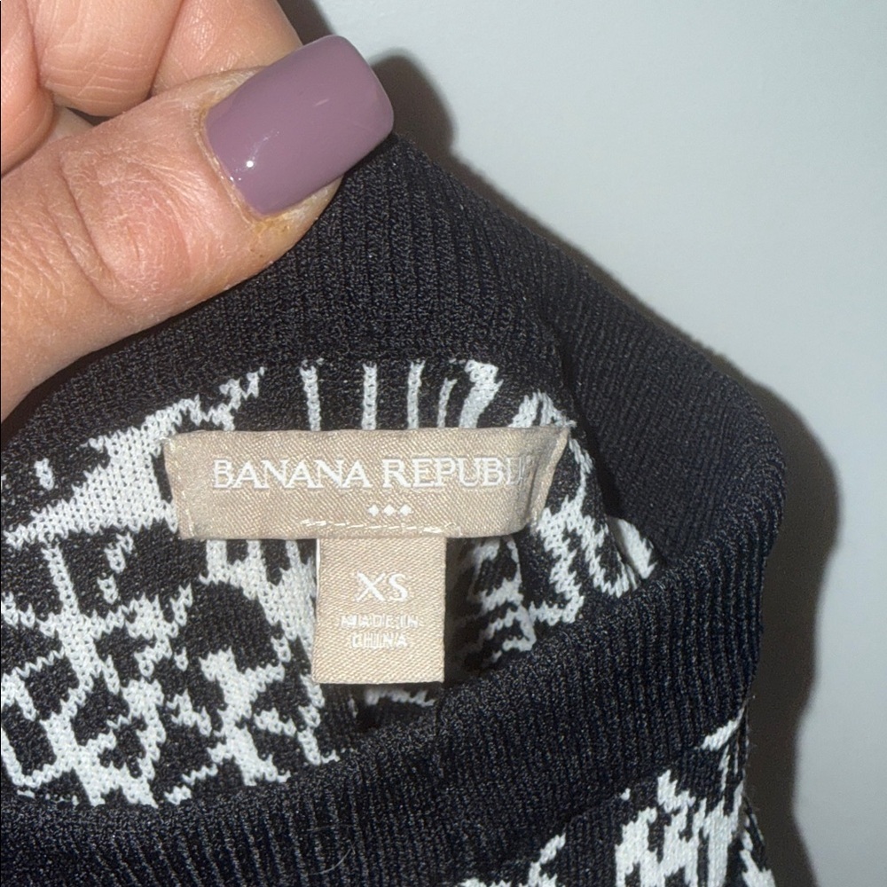 Banana Republic Black and White Circle Skirt - extra small - Picture 4 of 6